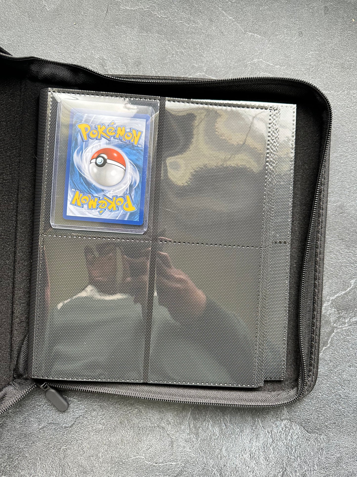 Classeur Pokémon personnalisé pour cartes top laoder (Neuf, sous blister) 112 cartes