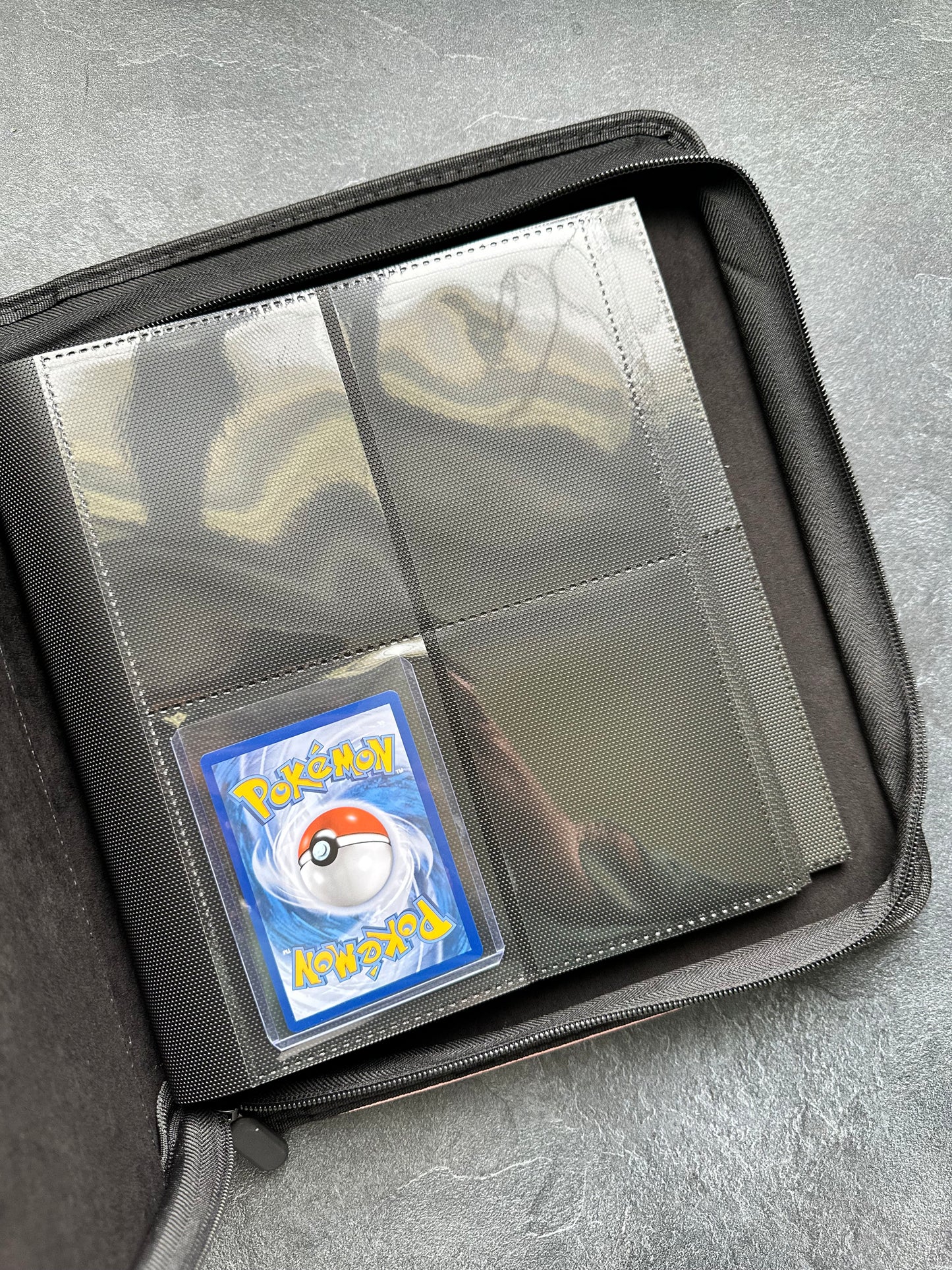 Classeur Pokémon personnalisé pour cartes top laoder (Neuf, sous blister) 112 cartes